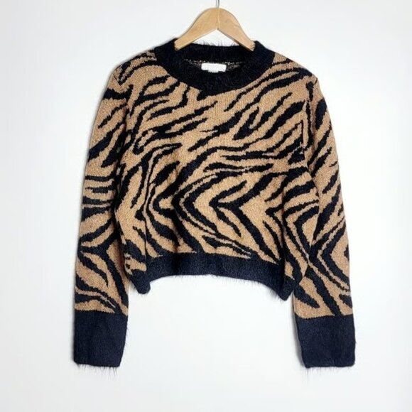 H&M Sweaters - H&M Zebra Print Jacquard-knit Women's Cropped Sweater